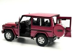 1:18 Mercedes-Benz G500 SWB 1998 Red 76113 - Autoart