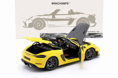 1:18 Porsche 718 Spyder RS Weissach Package  - Minichamps