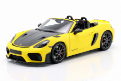 1:18 Porsche 718 Spyder RS Weissach Package  - Minichamps