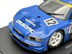 1:18 Nissan Skyline R34 GT-R 2002 Suzuka Winner Calsonic - Autoart
