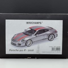 1:12 Porsche 911 R 991 Coupe Silver Red 2016 - Minichamps