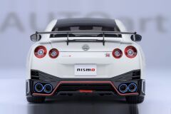 1:18 Nissan GT-R R35 Nismo Special Edition 77501 White - Autoart