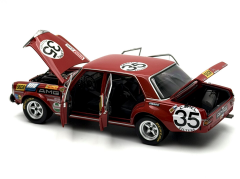 1:18 Mercedes-Benz 300 SEL 6.8 1971 SPA Red Pig - Minichamps