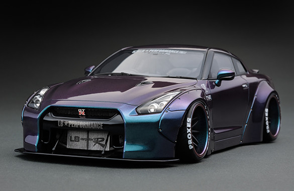 1:18 Nissan GT-R R35 LB Works Purple-Green Met. IG1033  - Ignition Model