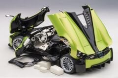 1:18 Pagani Huayra Roadster Verde Frenze Green 78288 -Autoart