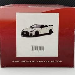 1:18 Nissan GT-R R35 Nismo Coupe 2017 White GT160 - GT Spirit