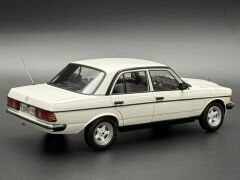 1:18 Mercedes-Benz 200 W123 with AMG Spoiler White 1980 - Norev
