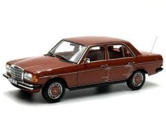 1:18 Mercedes-Benz 200 W123 English Red 1980 - Norev