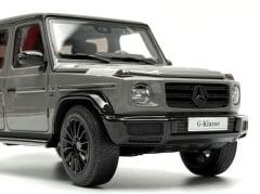 1:18 Mercedes-Benz G Class W463 Classic Grey 2018 - Minichamps