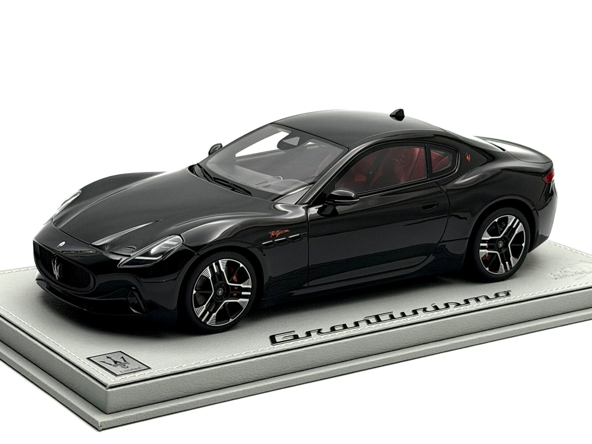 1:18 Maserati Granturismo Trofeo Nero Assoluto - BBR Models