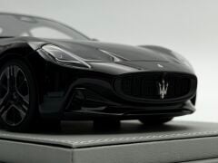 1:18 Maserati Granturismo Trofeo Nero Assoluto - BBR Models