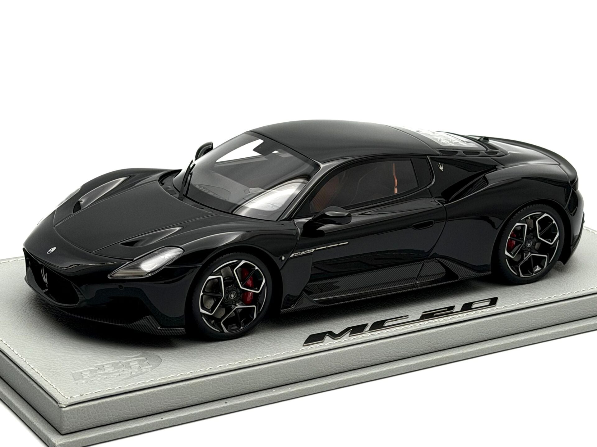 1:18 Maserati MC 20 Nero Enigma Black - BBR Models
