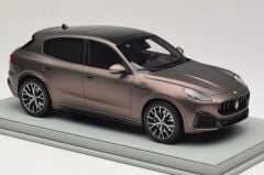 1:18 Maserati Grecale Bronze 2023 + Showcase - BBR Models