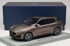 1:18 Maserati Grecale Bronze 2023 + Showcase - BBR Models