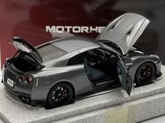 1:18 Nissan GT-R R35 Track Edition By Nismo T Spec 2022 - Motorhelix