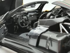 1:18 Pagani Zonda Cinque Roadster 2009 Giallo Ginevra - Almost Real