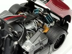 1:18 Pagani Zonda Cinque Roadster 2009 Rosso Dubai - Almost Real