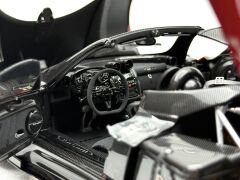 1:18 Pagani Zonda Cinque Roadster 2009 Rosso Dubai - Almost Real