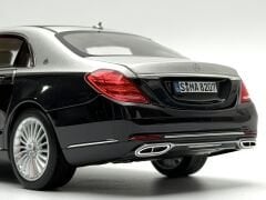 1:18 Mercedes-Maybach S Class S650 W222 Black/Silver 2018 - Norev