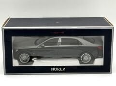 1:18 Mercedes-Maybach S Class S650 W222 Black/Silver 2018 - Norev
