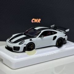 1:18 Porsche 911 GT2 RS 991.2 Weissach Package White - Autoart