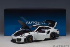1:18 Porsche 911 GT2 RS 991.2 Weissach Package White - Autoart