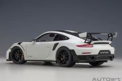 1:18 Porsche 911 GT2 RS 991.2 Weissach Package White - Autoart