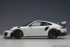 1:18 Porsche 911 GT2 RS 991.2 Weissach Package White - Autoart