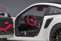 1:18 Porsche 911 GT2 RS 991.2 Weissach Package White - Autoart