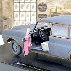 1:18 Mercedes-Benz Heckflosse Barn Find W111 - Revell