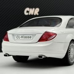 1:18 Mercedes-Benz CL Class CL500 White 76166 - Autoart