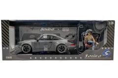 1:18 Porsche 911 RWB + Akira Nakai Figür  - Solido