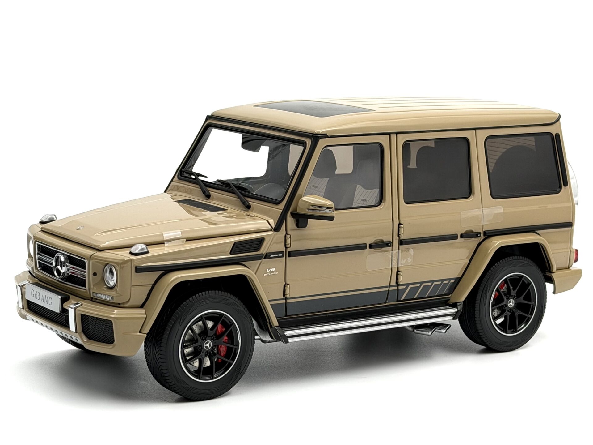 1:18 Mercedes-Benz G63 463 Edition Desert Sand - Almost Real