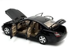 1:18 Mercedes-Benz S Class S500 W221 Black 2005 - Autoart