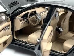 1:18 Mercedes-Benz S Class S500 W221 Black 2005 - Autoart