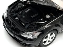 1:18 Mercedes-Benz S Class S500 W221 Black 2005 - Autoart
