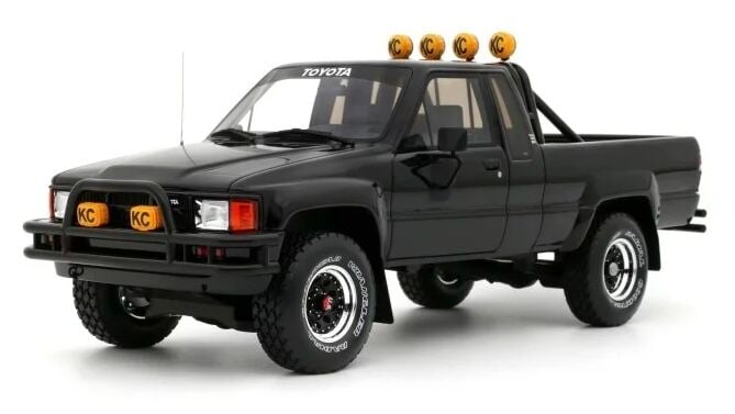 1:18 Toyota Hilux SR5 Back to the Future 1985 OT481B - OTTO