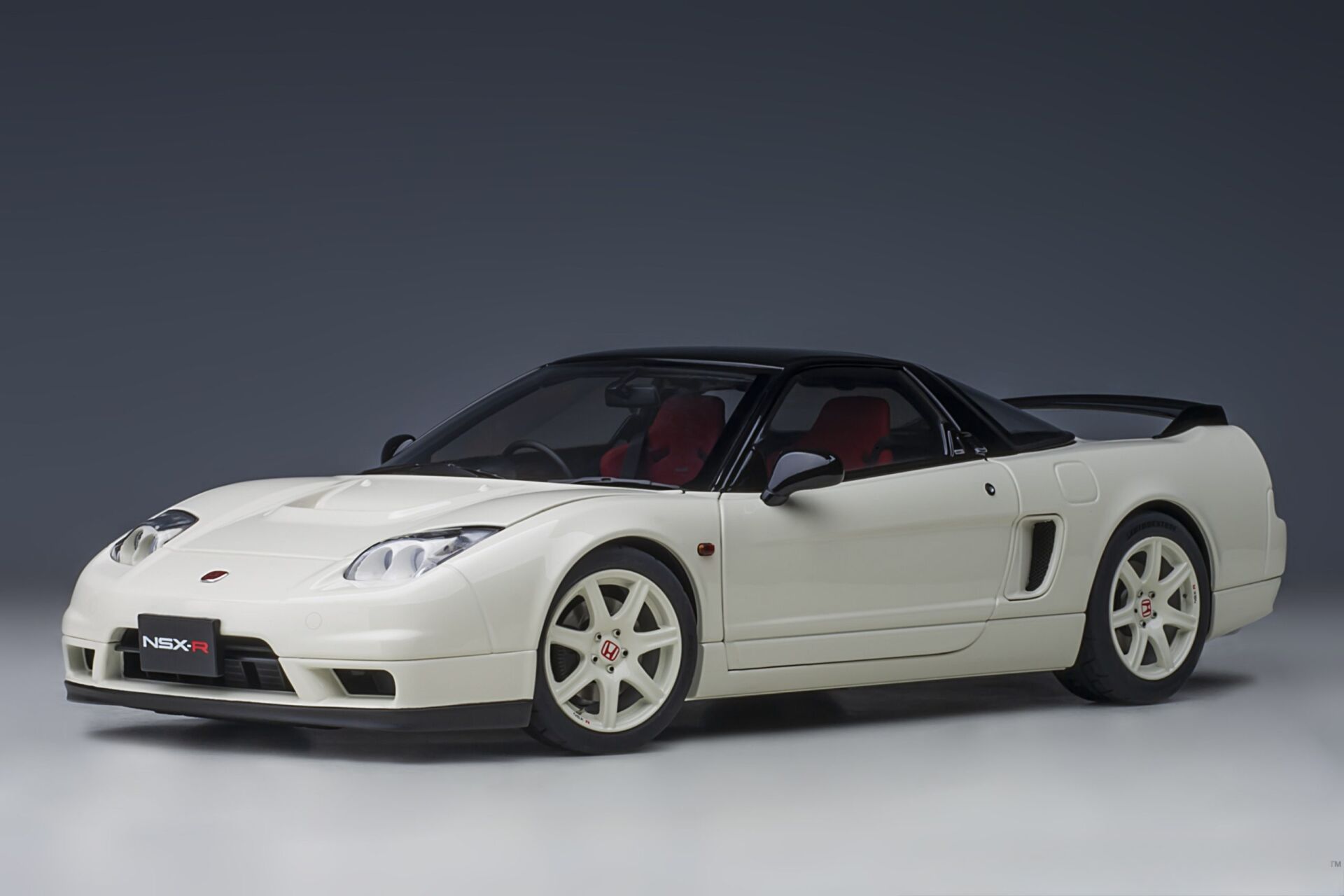 1:18 Honda NSX (NA2) Championship White 2002 73219 - Autoart
