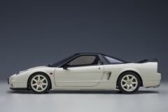 1:18 Honda NSX (NA2) Championship White 2002 73219 - Autoart