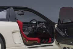 1:18 Honda NSX (NA2) Championship White 2002 73219 - Autoart