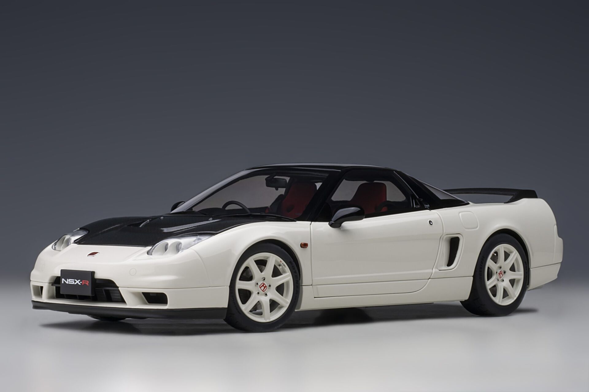 1:18 Honda NSX (NA2) Championship White Black Carbon 73215 - Autoart