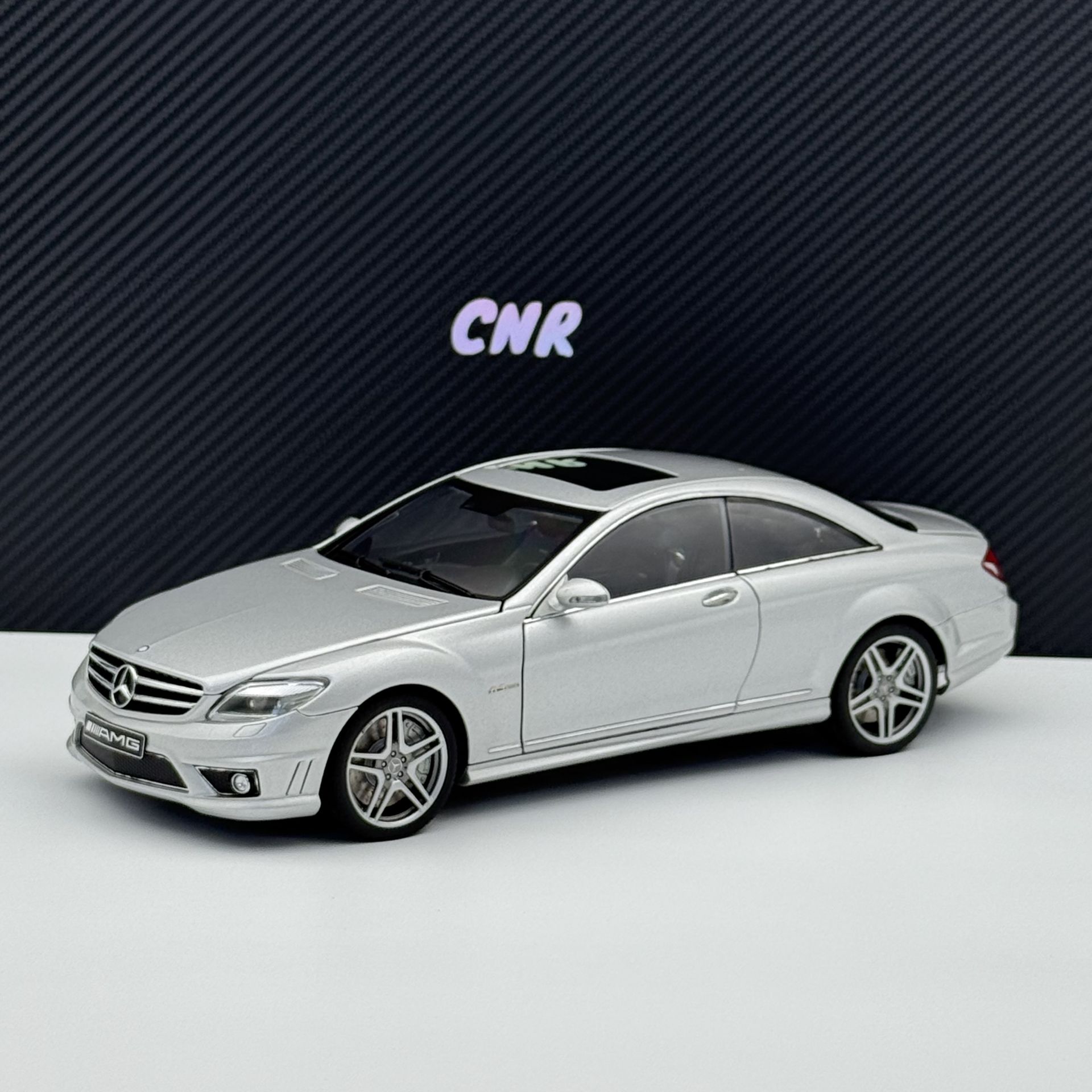 1:18 Mercedes-Benz CL63 AMG Silver 76168 - Autoart