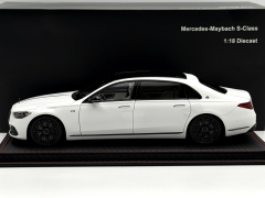 1:18 Mercedes-Maybach S Class W223 Night Serie White - Almost Real