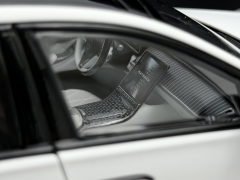 1:18 Mercedes-Maybach S Class W223 Night Serie White - Almost Real