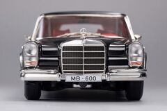 1:18 Mercedes-Benz 600 Pullman W100 Limousine Black - KengFai