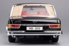 1:18 Mercedes-Benz 600 Pullman W100 Limousine Black - KengFai