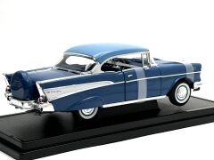 1:18 Chevrolet Bel Air 1957 Closed Blue - Road Signature