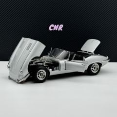 1:18 Jaguar E Type Roadster Serie 3 V12 Silver 73521 - Autoart