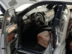 1:18 Mercedes-Benz M Class ML W166 Blue Met - Minichamps