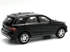 1:18 Mercedes-Benz M Class ML W166 Obsidian Black - Minichamps